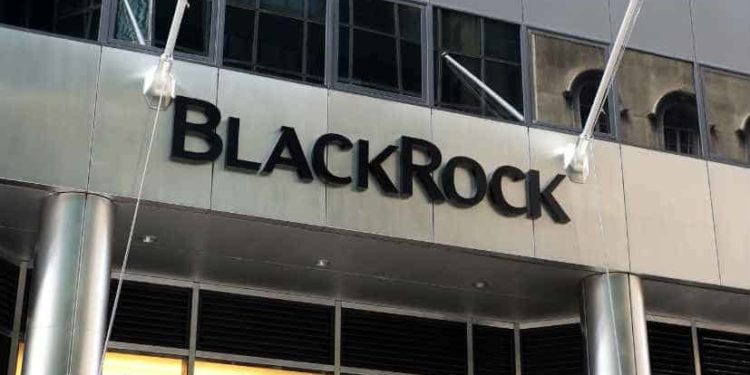 SEC Delays Upcoming ETF Decision For Blackrock and Others