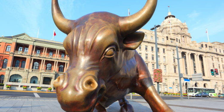 Bitcoin Bulls Hold Strong At $25,500 But Can They Push BTC Higher?