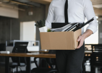 Validators Jump Ship – What’s Driving The Mass Departure?